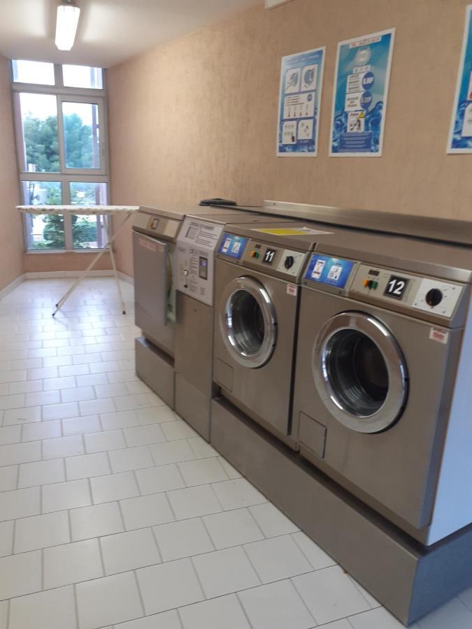 studio calme et paisible avec piscine et parking privé Balaruc-les-Bains Extérieur photo