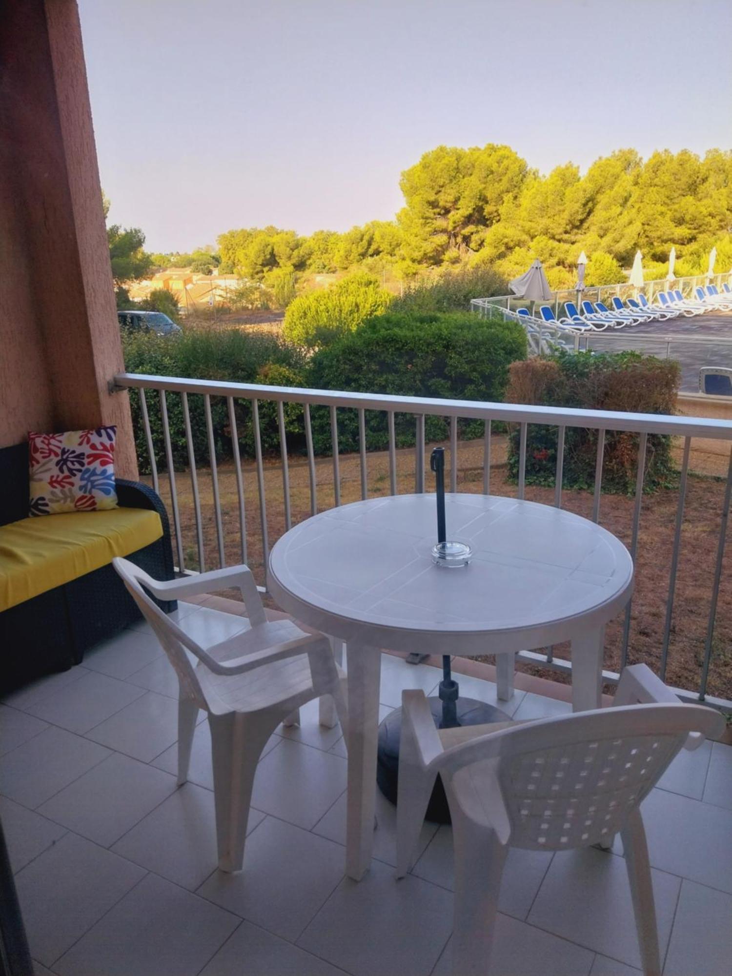 studio calme et paisible avec piscine et parking privé Balaruc-les-Bains Extérieur photo